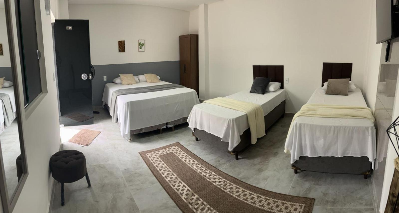 Hotel E Restaurante Lima Луис-Эдуарду-Магальяйнс Экстерьер фото